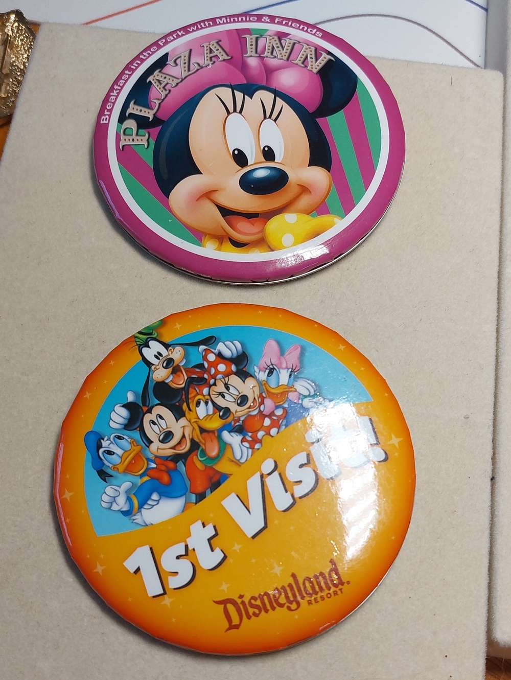 💚3/$30 Disneyland Resort 3-Inch Souvenir Pinback Button Set